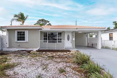 1609 N J Ter, Lake Worth Beach, FL 33460