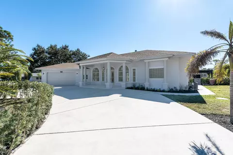 16394 E Mayfair Dr, Loxahatchee, FL 33470