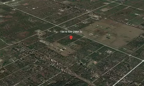 19419 NW 298th St, Okeechobee, FL 34972