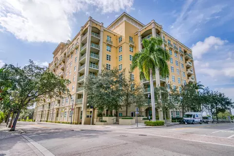 403 S Sapodilla Ave #405, West Palm Beach, FL 33401