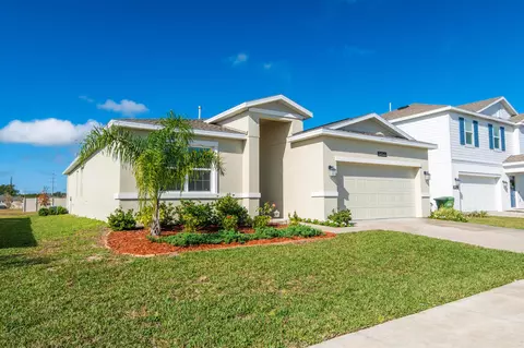 34537 Shellback St, Leesburg, FL 34788