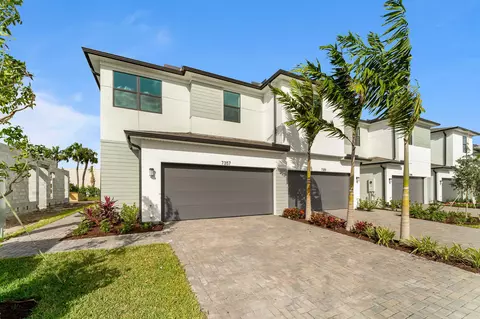 7357 Lenora Ln, Lake Worth Beach, FL 33467