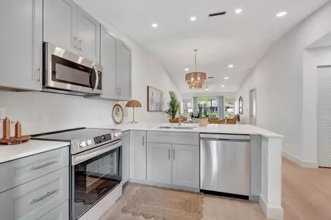 8903 Windtree St, Boca Raton, FL 33496