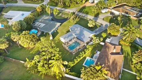 1544 NW Spruce Ridge Dr, Stuart, FL 34994