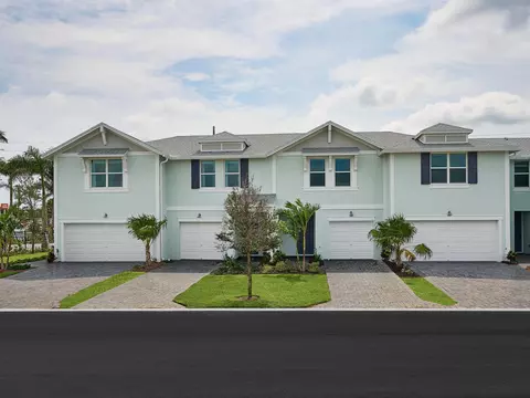 365 Salisbury Cir, Fort Pierce, FL 34982