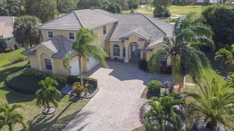 9529 Shadow Ln, Fort Pierce, FL 34951