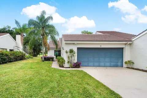 11 Edinburgh Dr, Palm Beach Gardens, FL 33418