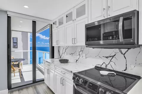 1000 S Ocean Blvd #17 F, Pompano Beach, FL 33062