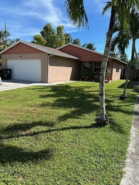 506 Griswold Dr, Lake Worth Beach, FL 33461