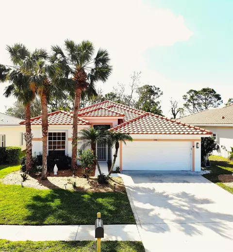 4986 SE Devenwood Way, Stuart, FL 34997