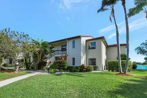 8305 Casa Del Lago #H, Boca Raton, FL 33433