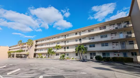 2601 NE 3rd Ct #210, Boynton Beach, FL 33435