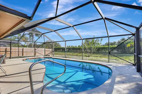 138 SW Oakridge Dr, Port Saint Lucie, FL 34984