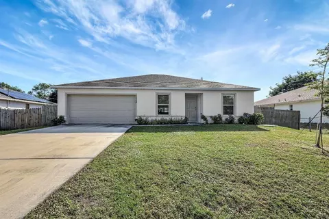 1558 SW Fresno Rd, Port Saint Lucie, FL 34953