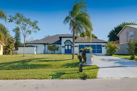 2349 SE Pinero Rd, Port Saint Lucie, FL 34952