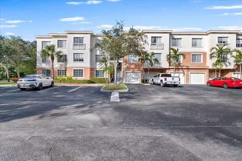 5101 Myrtlewood E, Palm Beach Gardens, FL 33418