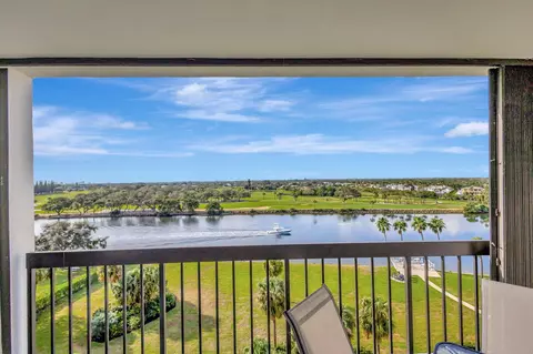 356 Golfview Rd #802, North Palm Beach, FL 33408