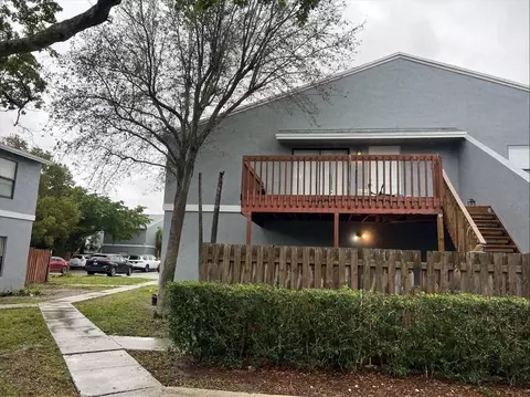 5 Crossings Cir #H, Boynton Beach, FL 33435
