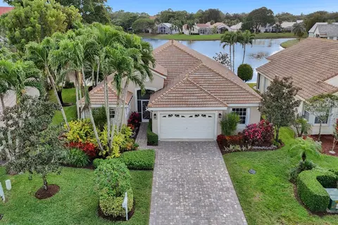 2527 Egret Lake Dr, Greenacres, FL 33413