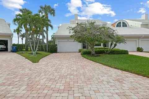 1901 Captains Way, Jupiter, FL 33477 photo 1