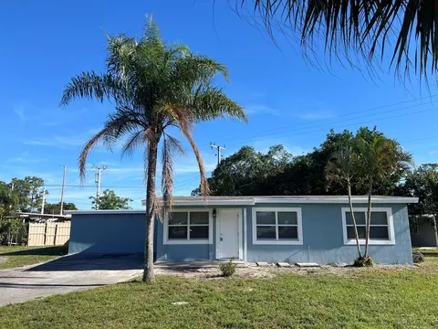 5581 Honeysuckle Dr, West Palm Beach, FL 33415