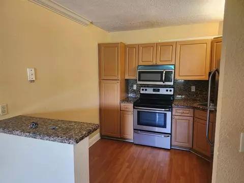 3860 Coral Tree Cir #305, Coconut Creek, FL 33073