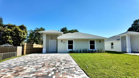 164 Sunbeam Ave, West Palm Beach, FL 33413