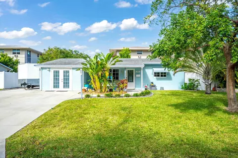 1411 NE 35th St, Pompano Beach, FL 33064