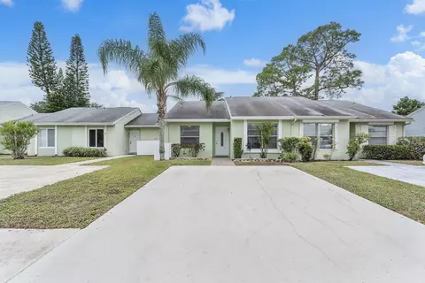115 Oakwood Dr, Jupiter, FL 33458