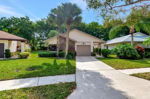 4780 Boxwood Cir, Boynton Beach, FL 33436