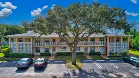 1241 NW 18th Ave #203, Delray Beach, FL 33445