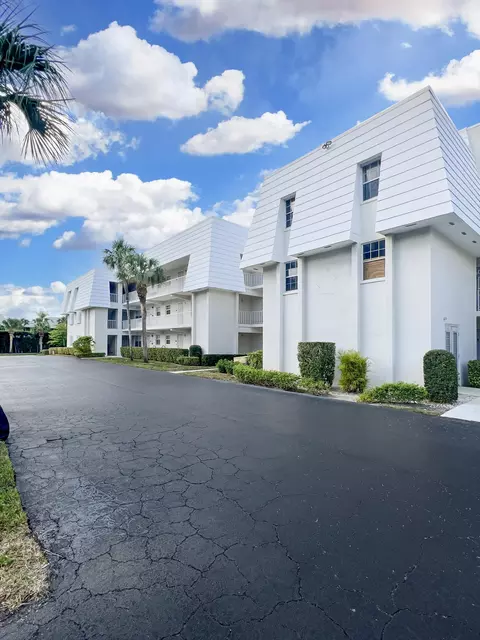 1170 Sugar Sands Blvd #607, Singer Island, FL 33404