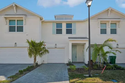381 Salisbury Cir, Fort Pierce, FL 34982