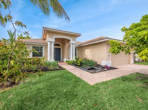 2020 NW Windemere Dr, Jensen Beach, FL 34957
