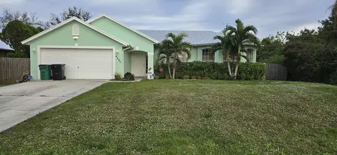4657 SW Leeward St, Port Saint Lucie, FL 34953