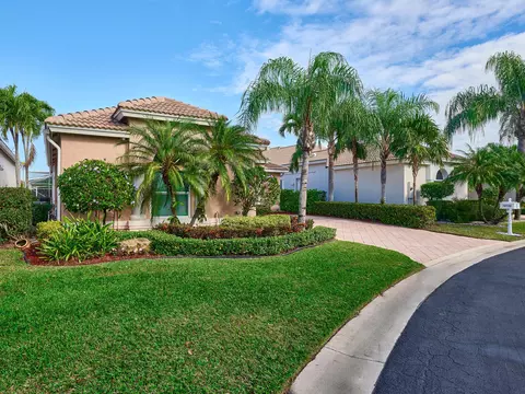 10742 Greenbriar Villa Dr, Lake Worth, FL 33449