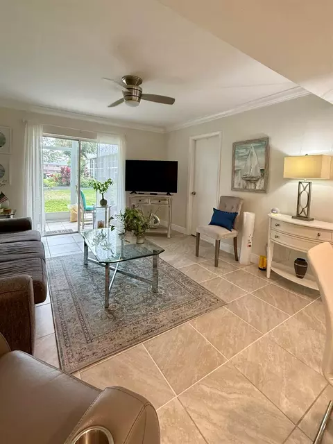 18081 SE Country Club Dr #295, Jupiter, FL 33469