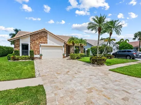 10065 Camelback Ln, Boca Raton, FL 33498