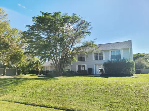 1950 SE Tickridge Rd, Port Saint Lucie, FL 34952