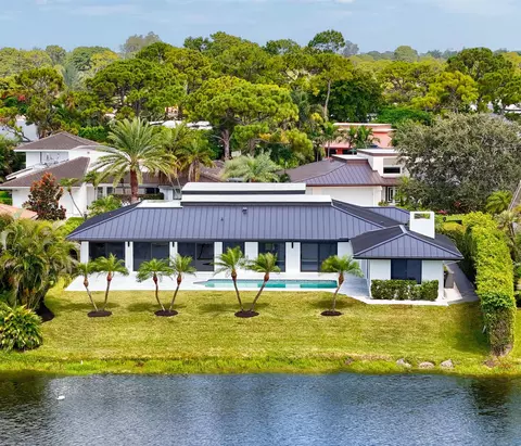5011 Pineview Cir, Delray Beach, FL 33445
