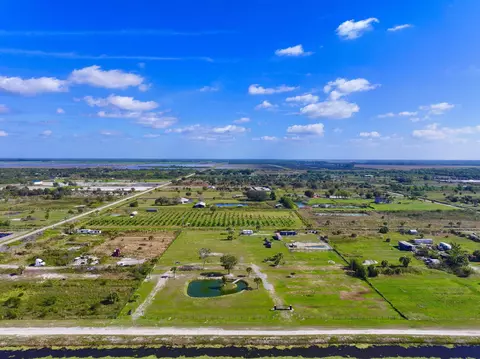 6464 Dennis St, Loxahatchee, FL 33470