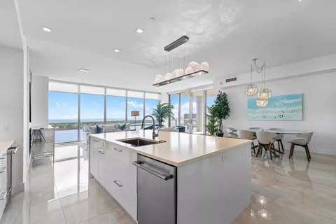 3 Water Club Way #1802, North Palm Beach, FL 33408