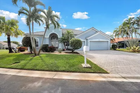 6700 Egret Nest Ln, Greenacres, FL 33413
