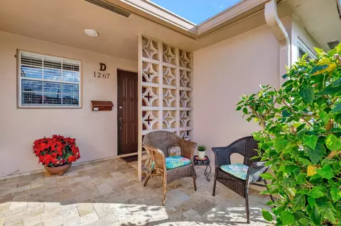 1267 High Pt S #D, Delray Beach, FL 33445