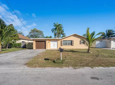 4328 Gulfstream Rd, Lake Worth, FL 33461