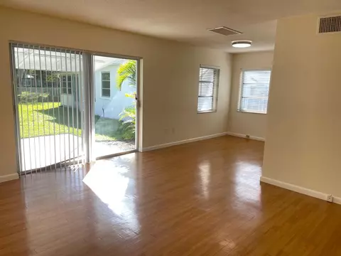 10084 Meridian Way N # 2, Palm Beach Gardens, FL 33410