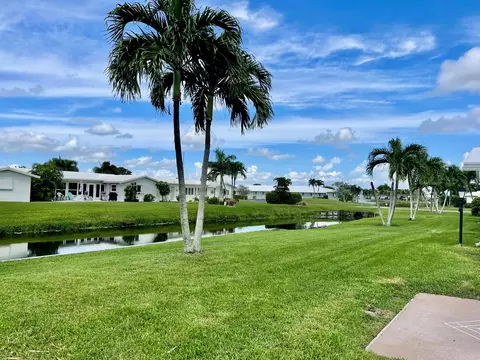 1305 SW Lake Ct, Boynton Beach, FL 33426