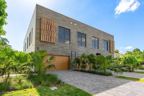 929 NE 8th Ave, Delray Beach, FL 33483