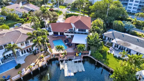 907 Hyacinth Dr, Delray Beach, FL 33483