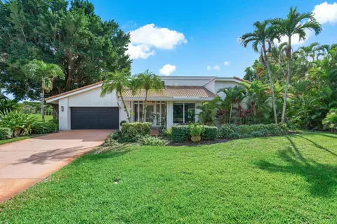 635 Lakewoode Cir E, Delray Beach, FL 33445